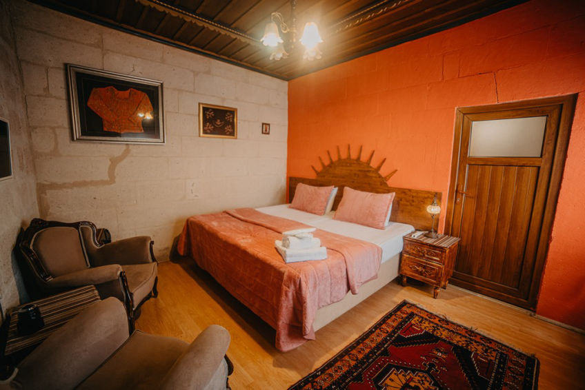 Helios Cave Hotel